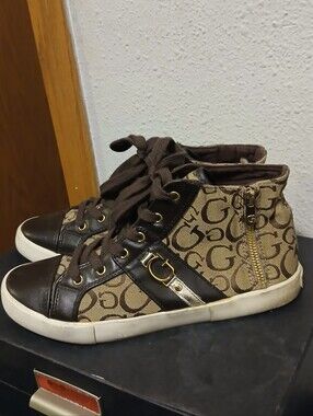 ​GUESS Brown Monogram High-Top Sneakers with Gold Hardware & Side Zipper Sz 8.5